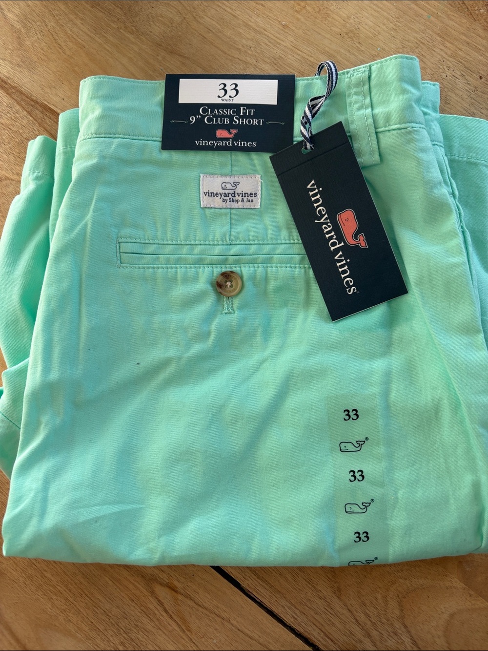 Vineyard Vines Men’s Mint Green Classic Fit 9" Club Shorts